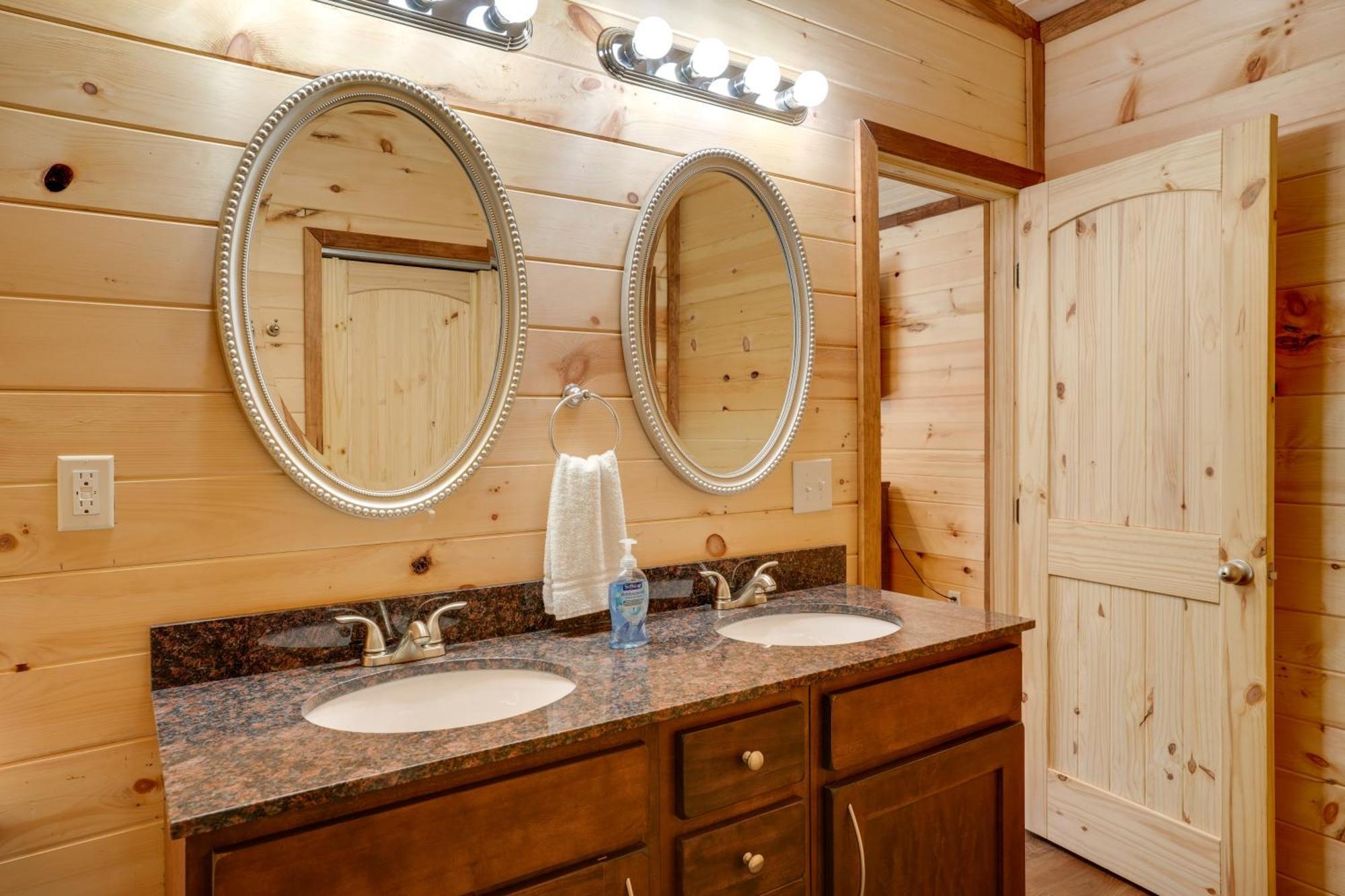 Lakeside Trenton Cabin On 7-Acre Property! Extérieur photo