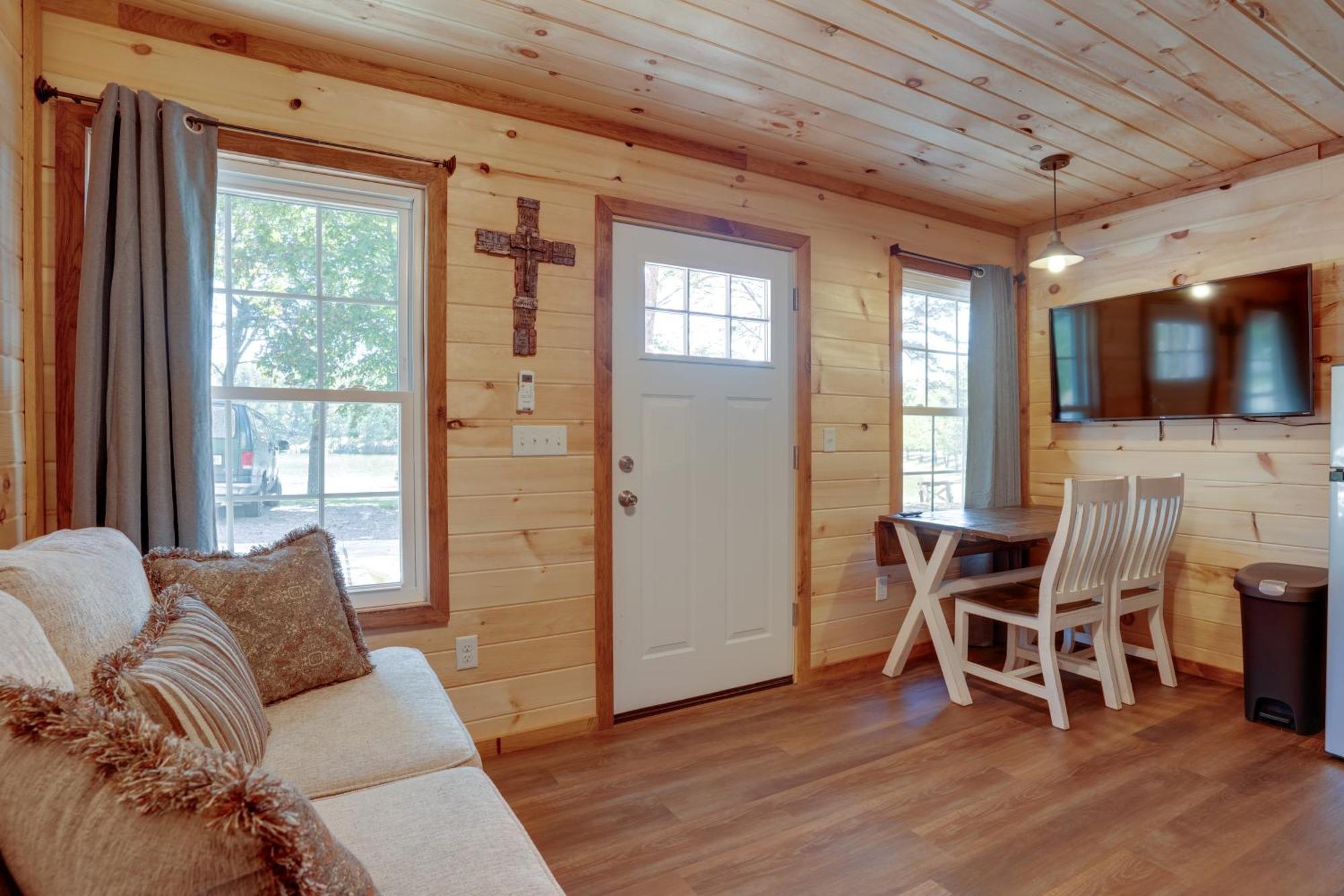 Lakeside Trenton Cabin On 7-Acre Property! Extérieur photo